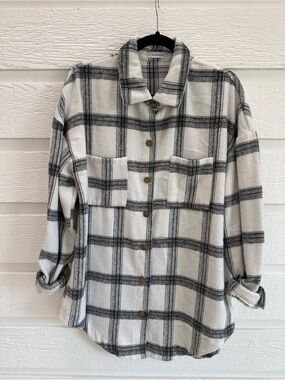 Black & White Plaid Button-Down Shirt Jacket
